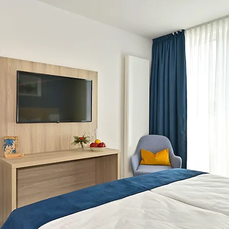 Hotelhafenwedel 3* Wedel