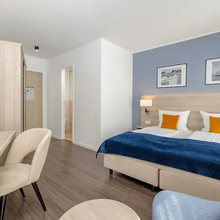 Hotelhafenwedel 3* Wedel